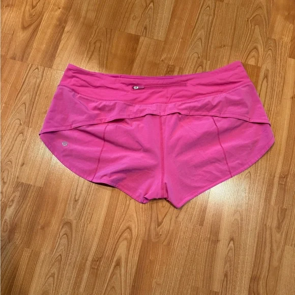 LULULEMON SONIC PINK SPEED UP SHORTS “2.5 inch” - Picture 1 of 5